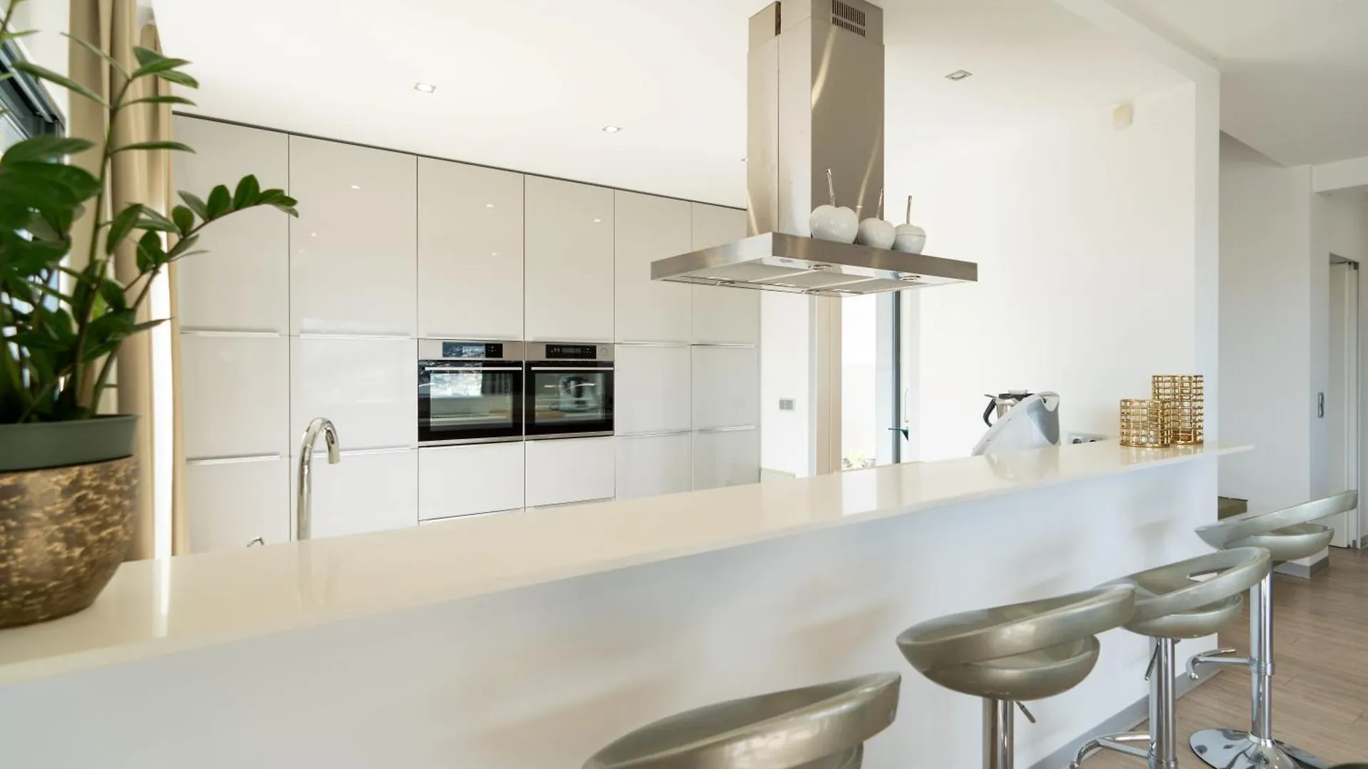 Casa Terrea, Vista Mar Montanha Ideal Familias Ou Casais فونشال بيت للعطل