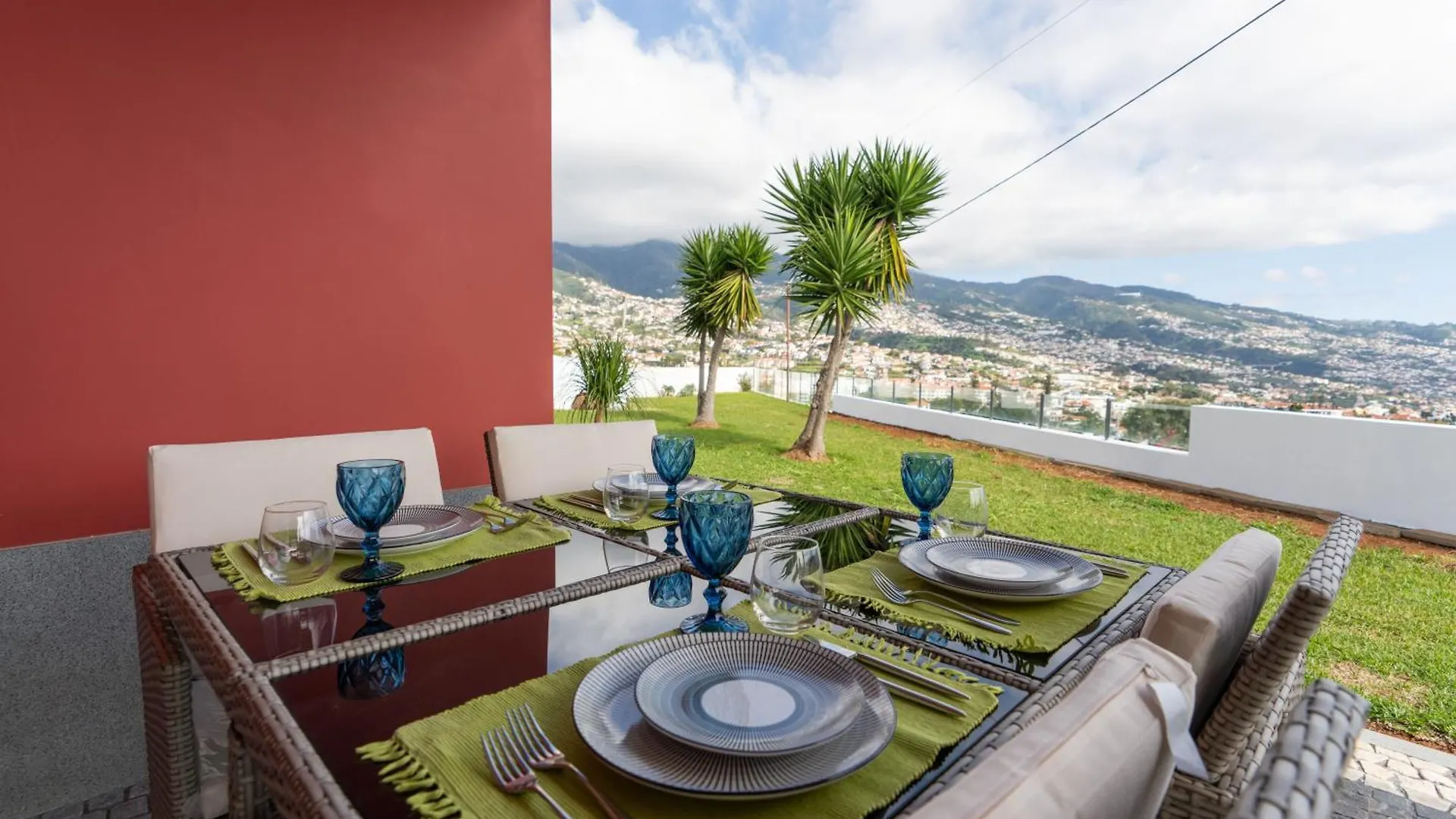 Casa Terrea, Vista Mar Montanha Ideal Familias Ou Casais فونشال